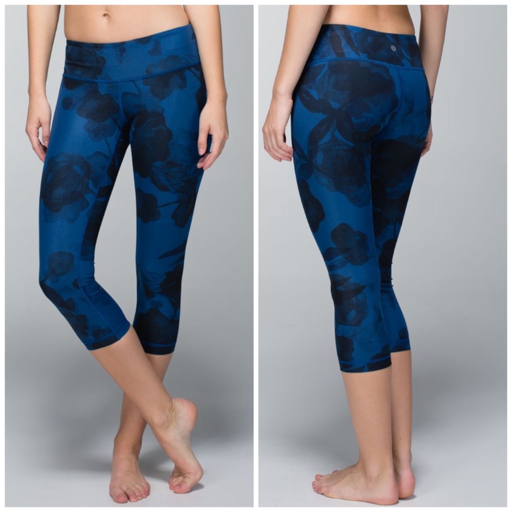 Lululemon Wunder Under Crop II Full-On Luxtreme
Jumbo Inky Floral Black Inkwell